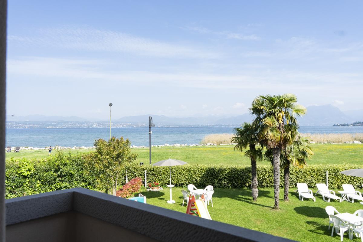 Appartamenti Residence Tulipano Sirmione Exterior foto